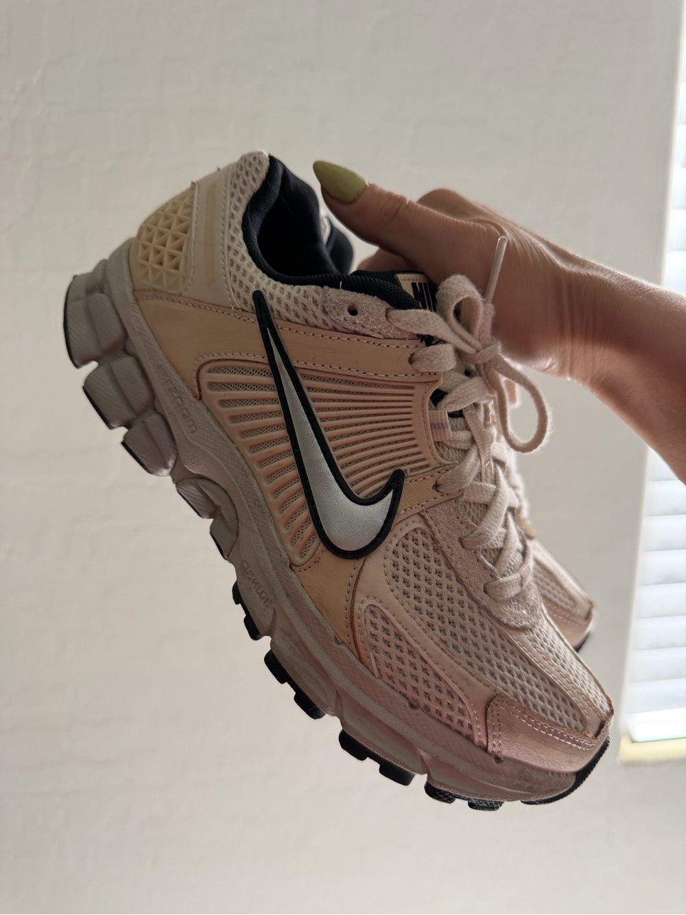Nike Vomero 5 Beige Chrome Sneakers 7